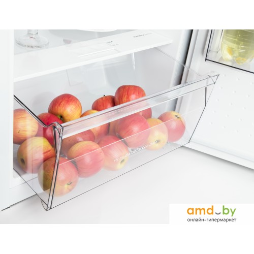 Холодильные камеры для промышленного хранения яблок.