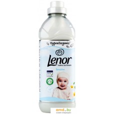 Кондиционер для белья Lenor Sensitive 850 мл